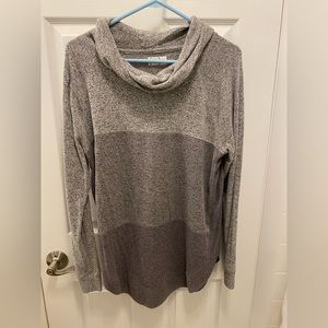 Maurice’s cowl neck top size medium